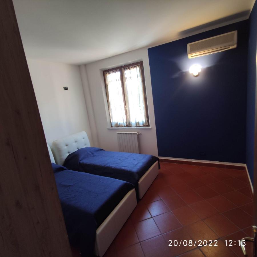 M & M Pinzi Suite Apartment Montepulciano Stazione Екстериор снимка